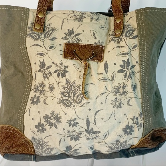 Myra Bag Unique ABSTRACT KEY TOTE BAG! - Picture 1 of 5
